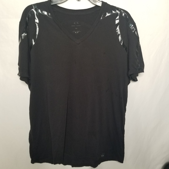 Armani v neck tshirt with pattern accent - Picture 1 of 12
